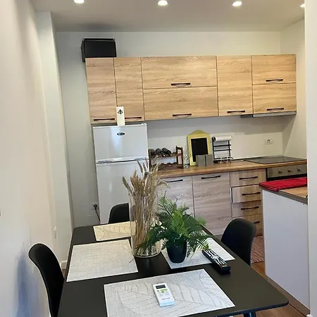 Amma's In Tirana! Apartamento